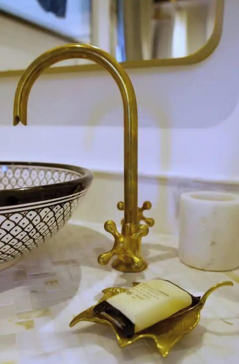 Bathroom amenities