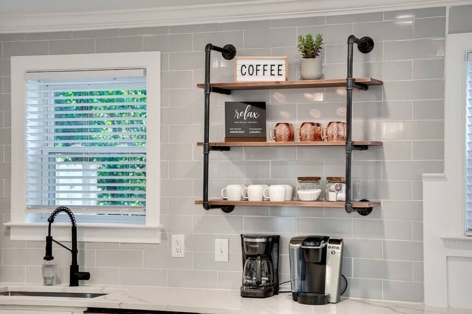 Coffee Bar with Drip Coffee & Keurig