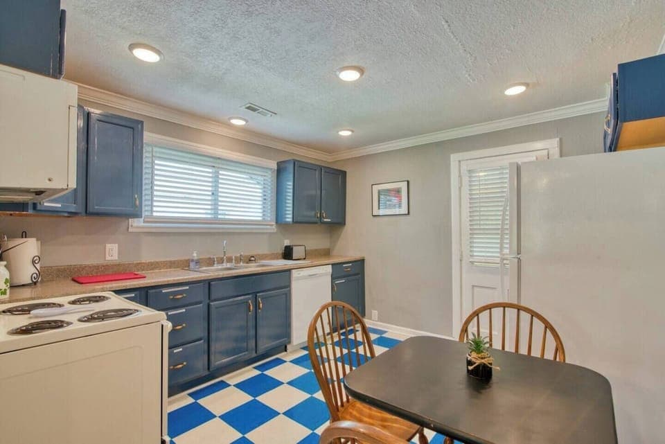 Modern lighting allows you to set whatever mood you like.