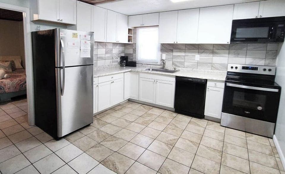 www.cherrygrovegrouprentals.com