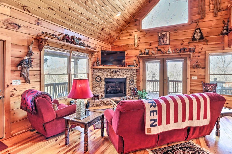 Murphy Vacation Rental | 4BR | 3BA | Step-Free Access | 2,900 Sq Ft