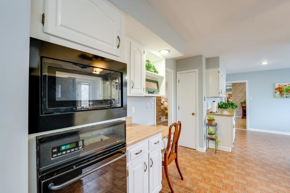 Kitchen | Dishware & Flatware | Coffee Maker | Toaster