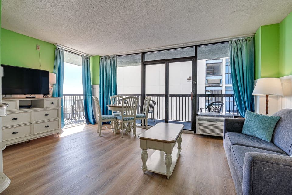 Myrtle Beach Vacation Rental | 600 Sq Ft | 1BR | 1BA | Elevator Access