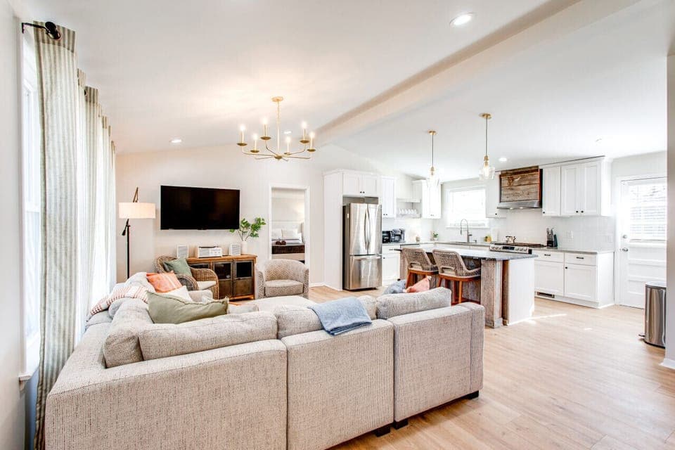 Open floor plan.