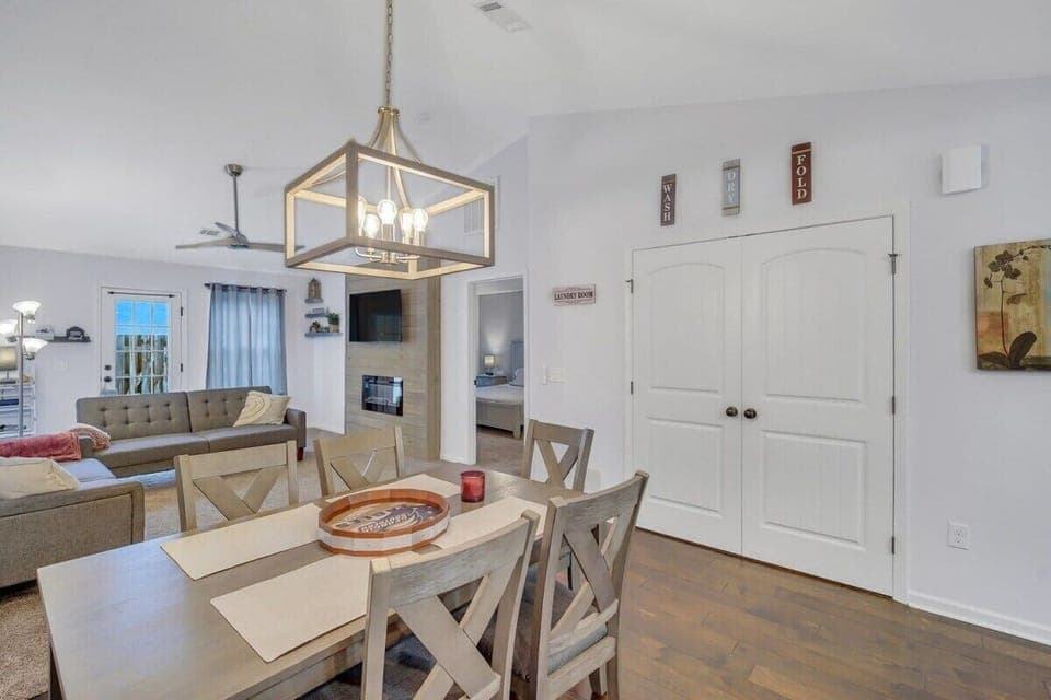 A view of the laundry room!