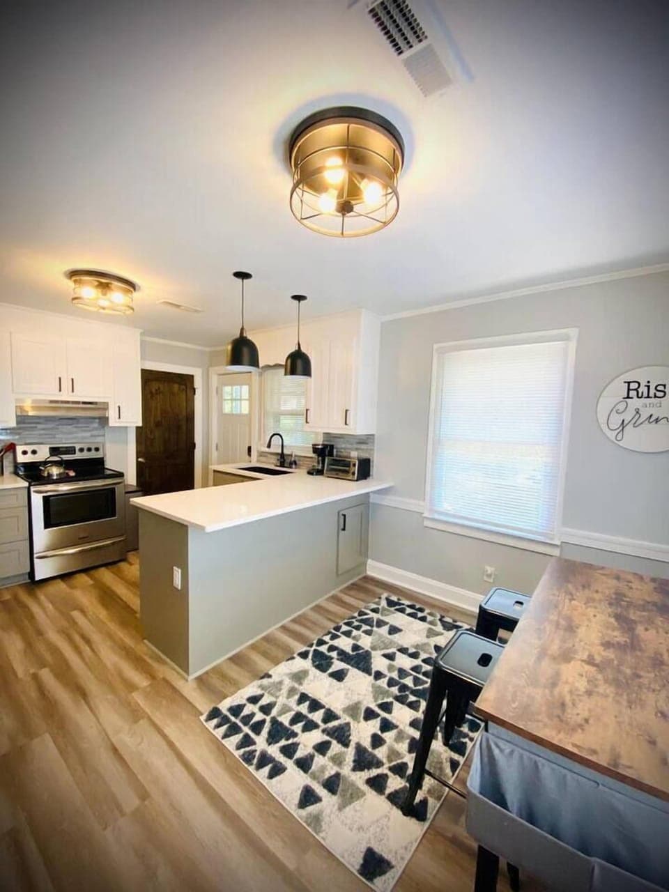 KITCHEN