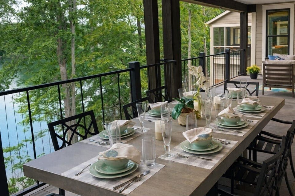 Deep Water, King Beds, 9P-Hottub House in Lake Keowee