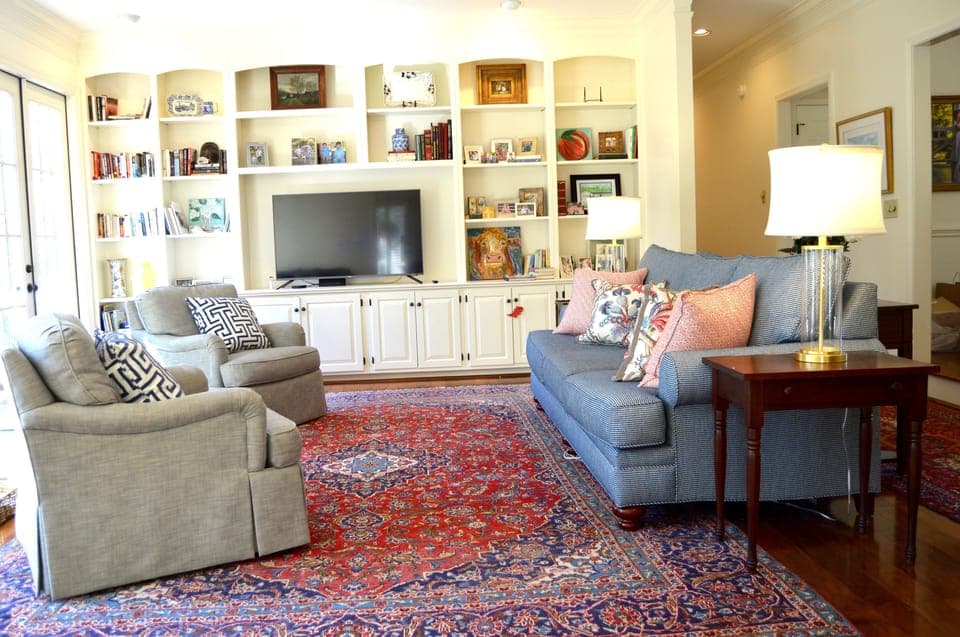 Large living room. Connects to the dining room, kitchen, and large backyard. 