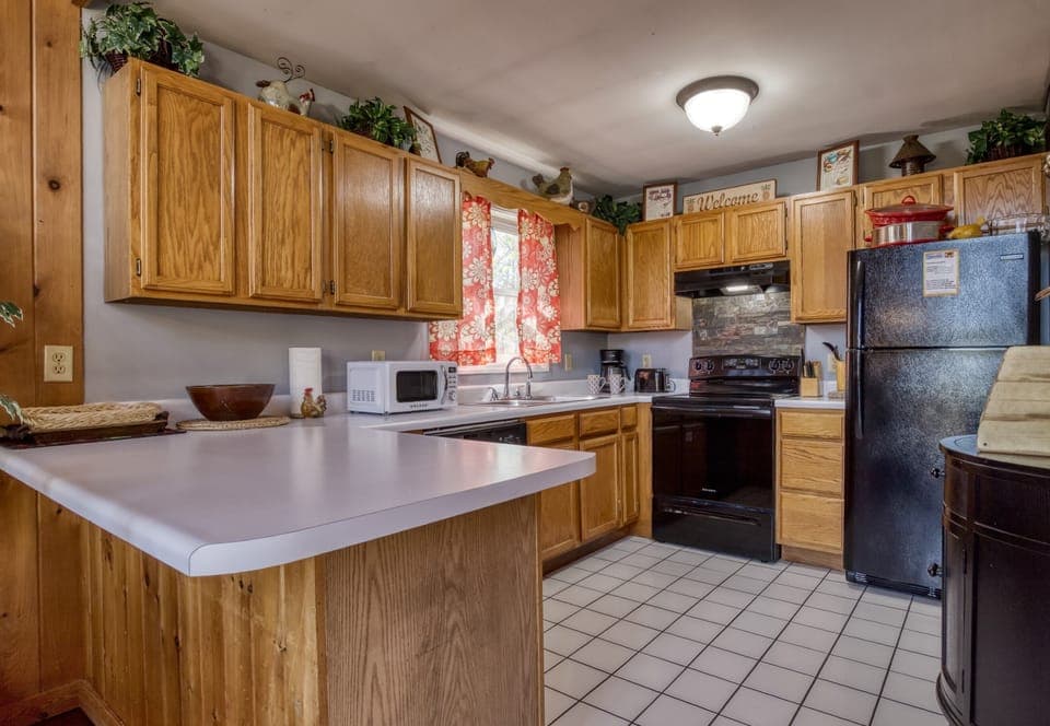 Wears Valley Cabin - Emerald Forest - Fully furnished kitchen