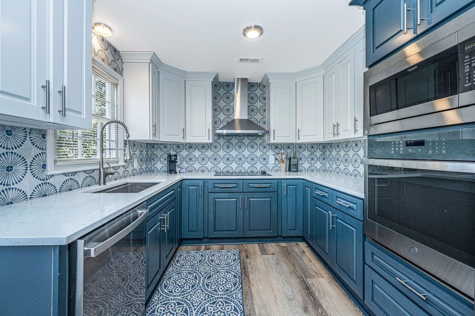 Fully Equipped & Newly Renovated Kitchen