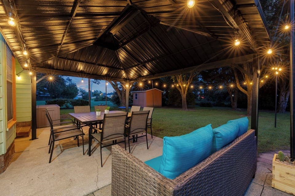 Sit, relax and enjoy a meal with your group with enough room for everyone!