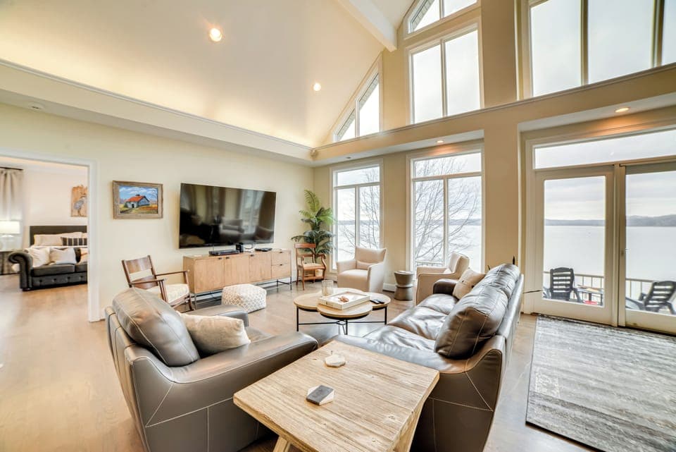 Cadiz Vacation Rental | 5BR | 4.5BA | Stairs Required | 4,980 Sq Ft