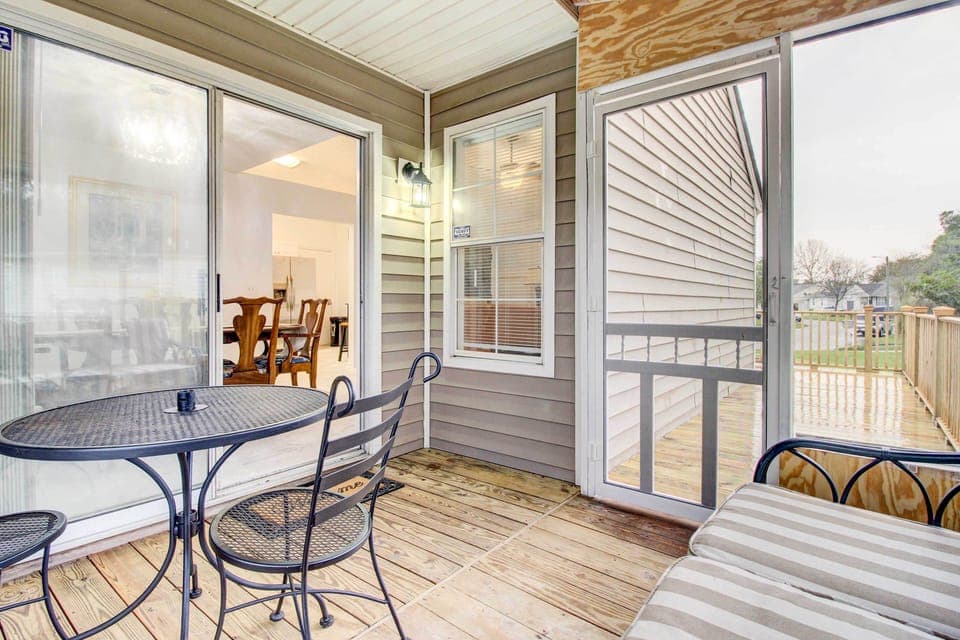 Savannah Vacation Rental | 3BR | 2BA | Stairs Required for Access | 1,241 Sq Ft
