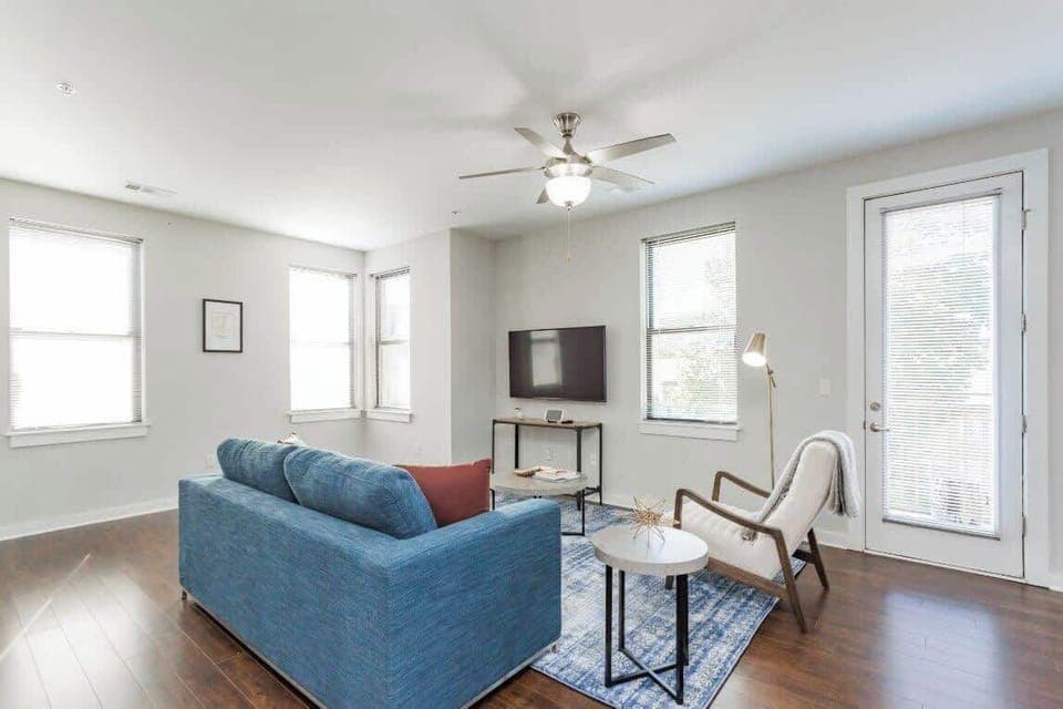 CozySuites TWO Luxe Music Row Condos w/parking