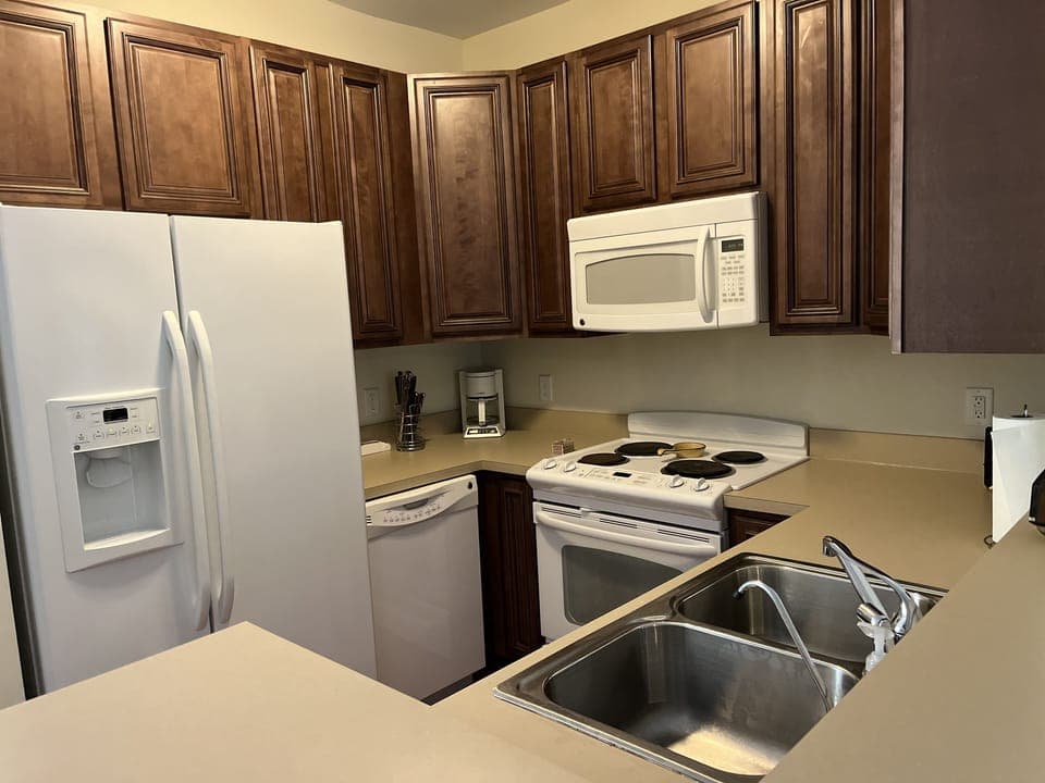 Fully equipped kitchen