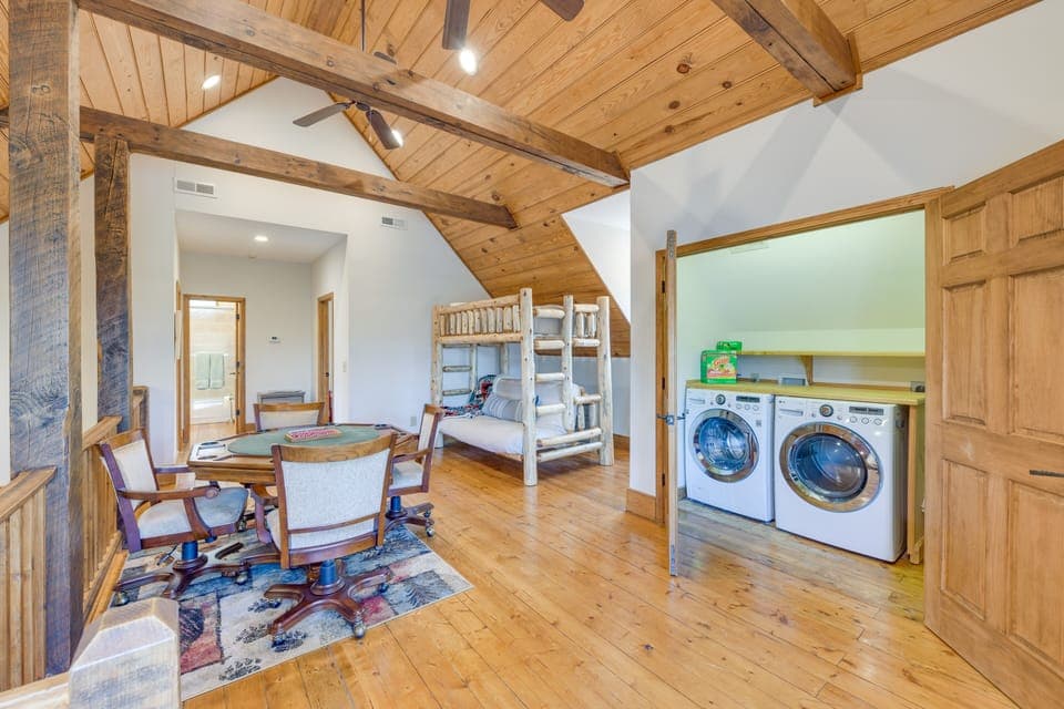 Washer & Dryer | Detergent Provided