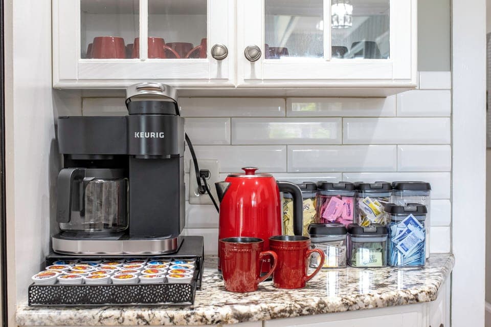 Fully stocked kitchen including individual served Keurig & regular coffee maker