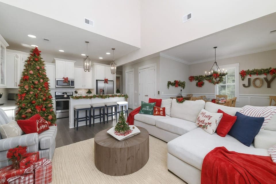 Spend the Holidays with Beach House Boutique!!

Disclaimer: The Christmas/Holiday decor featured in the image is for visual effect only and does not represent the the actual furnishings of the property during your stay.