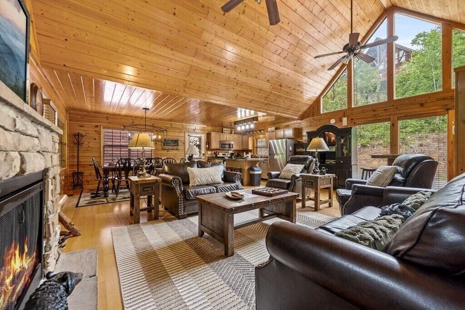 Dolly's Backyard's cozy living area