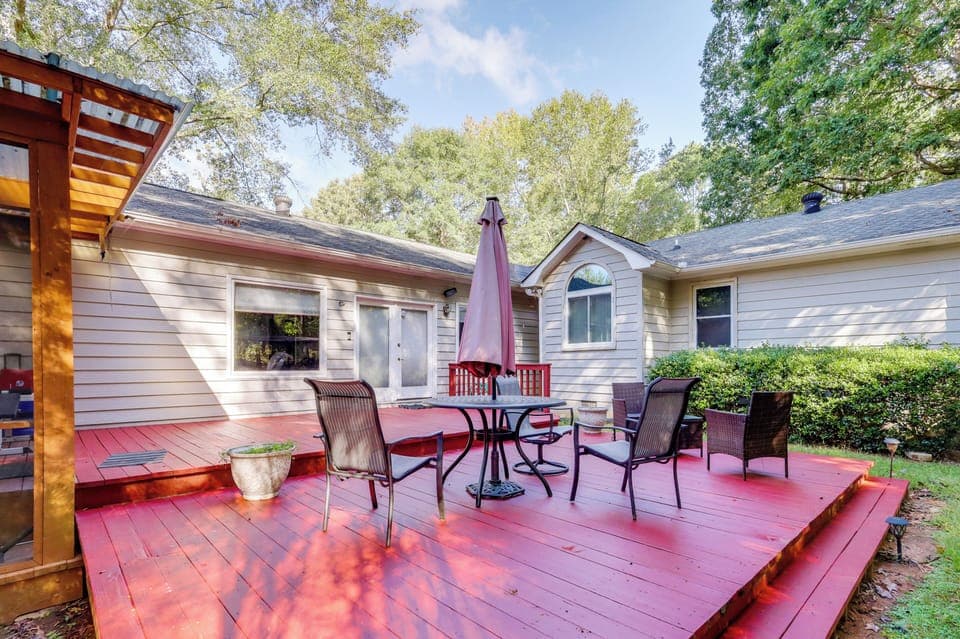 Watkinsville Vacation Rental | 4BR | 3BA | 2,800 Sq Ft | Stairs Required