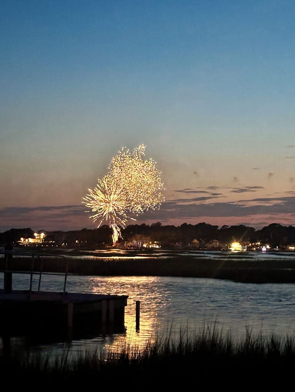 dock view on 4th of july- 360 view of fireworks in area