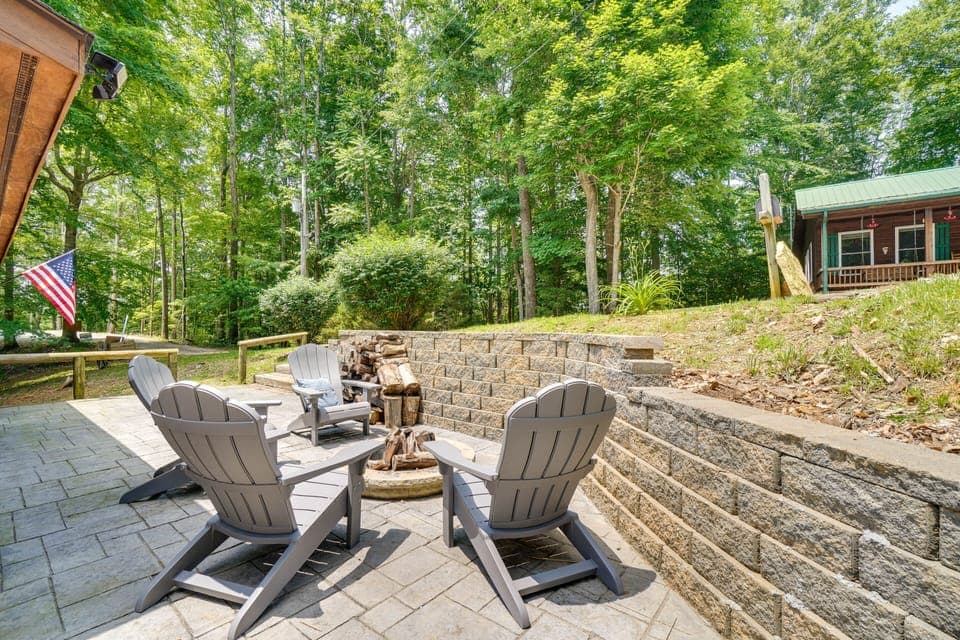 Fire Pit | Outdoor Seating