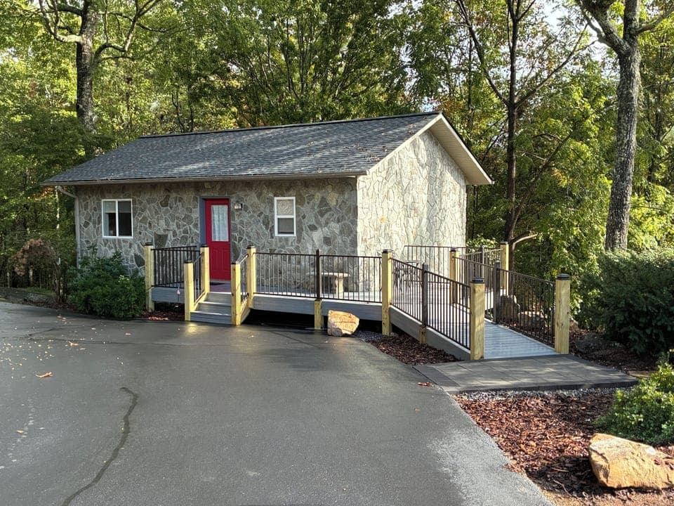 Charming Guesthouse at Rivercane