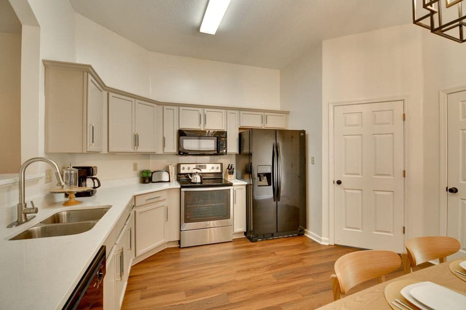 Kitchen | Cooking Basics | Ice Maker | Garbage Disposal
