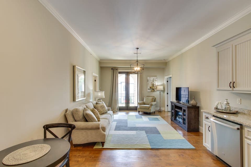 Loretto Vacation Rental | 2BR | 2BA | Step-Free Access | 1,000 Sq Ft