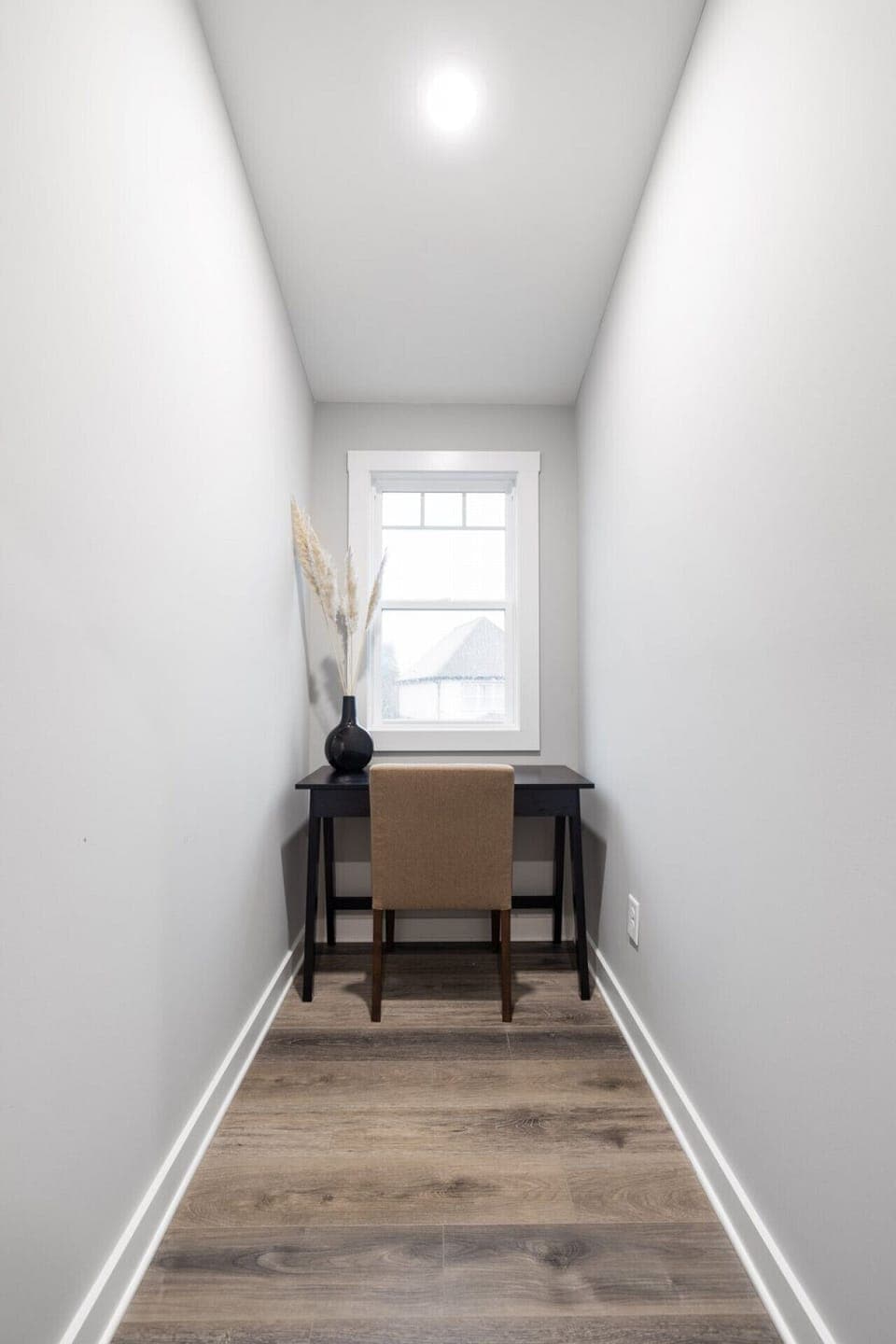Desk Area w/Window
