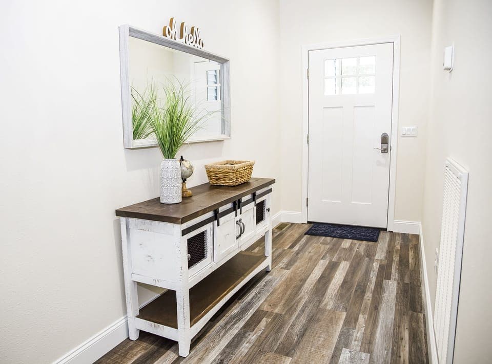 Entry way