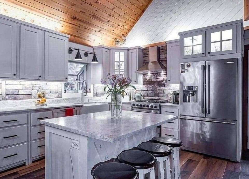 Luxury kitchen supplied with everything you need!