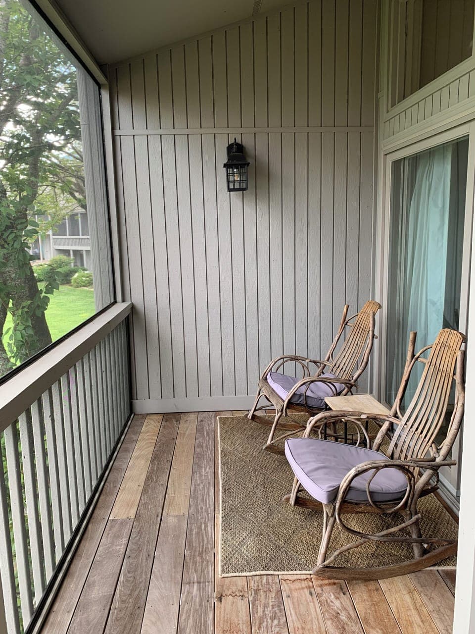 balcony
