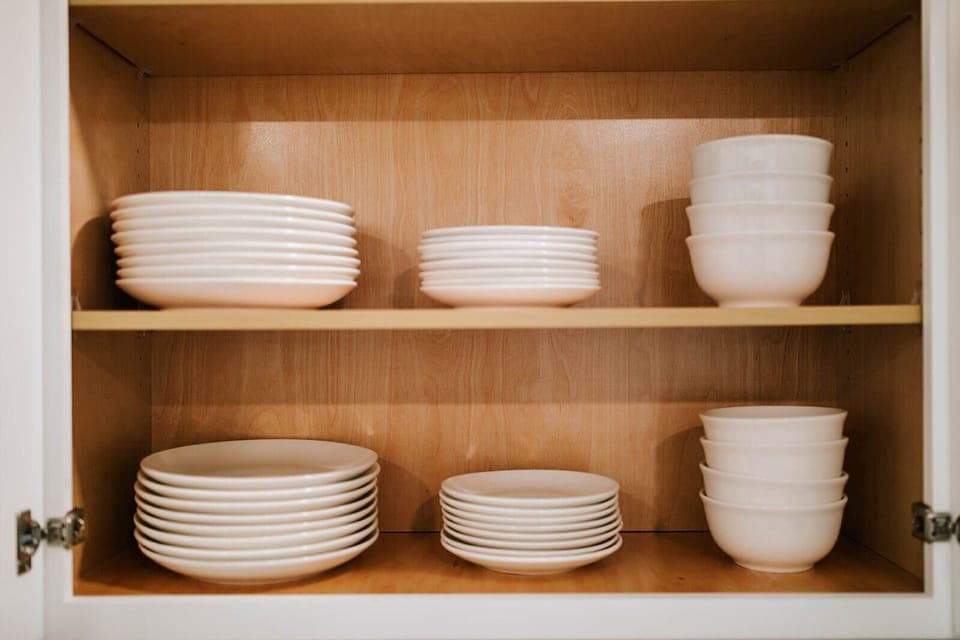 We are fully stocked for everyone to have enough plates and bowls! 
