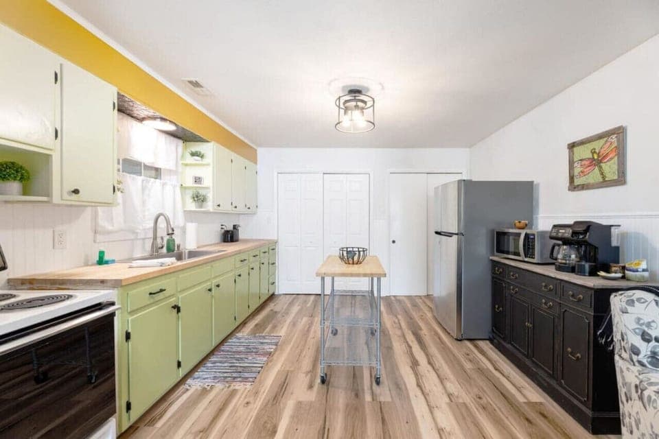 This fully equipped kitchen has everything you need to cook up delicious meals, making it the perfect space for home-cooked comfort.