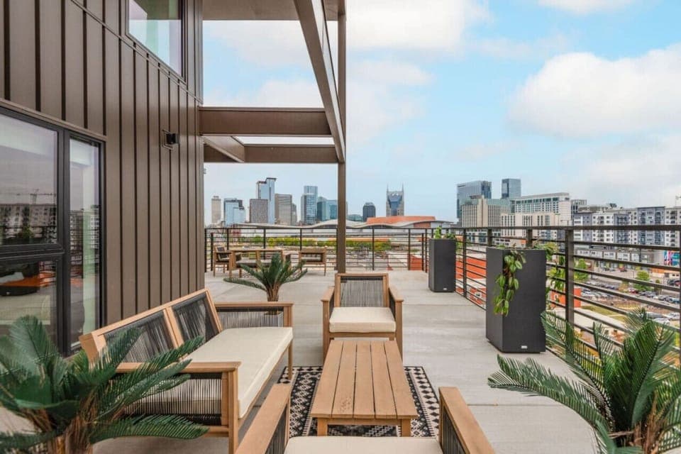 The most incredible City View you can find in an Airbnb in Nashville