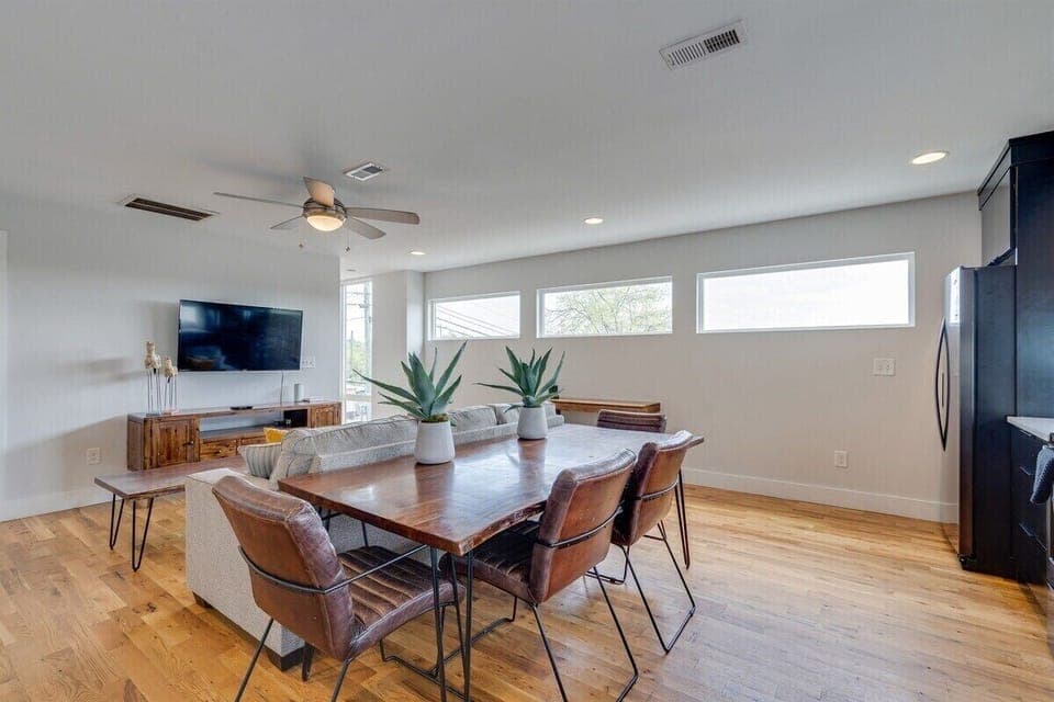 2nd Dining Area