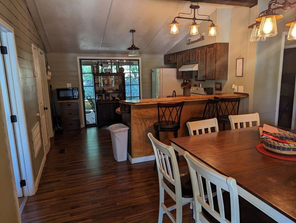 Dining Area/Kitchen