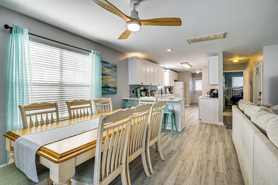 Dining Area | 1st Floor
