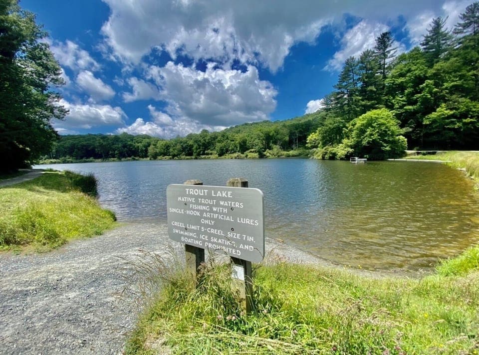 Trout lake 5-7 mins drive from thr house. Good for fishing and hiking around 